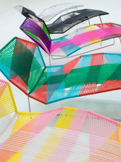Chaise longue tropicalia par Patricia Urquiola