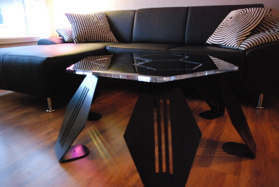 Table basse en Plexiglas par Sif & David création Table basse en Plexiglas par Sif & David création