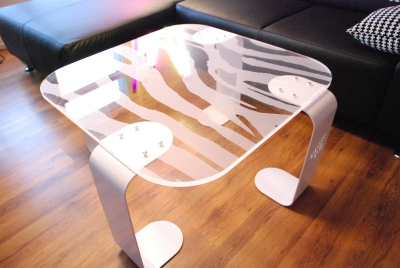 Table basse en Plexiglas par Sif & David création Table basse en Plexiglas par Sif & David création