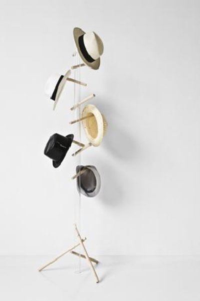 Woodpecker porte-manteau par le studio Mist-O Woodpecker porte-manteau par le studio Mist-O