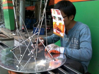 Tables arbustres par Zhili Liu