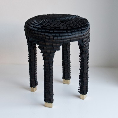 Tabouret ruban par Asshoff & Brogard Tabouret ruban par Asshoff & Brogard