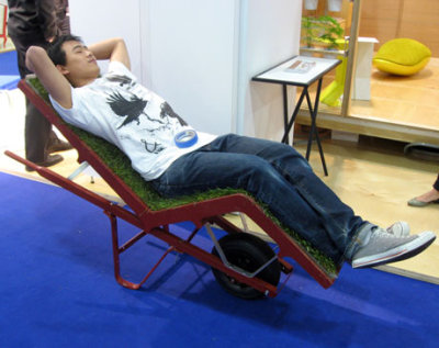 Chaise Lawn par Deger Cengiz