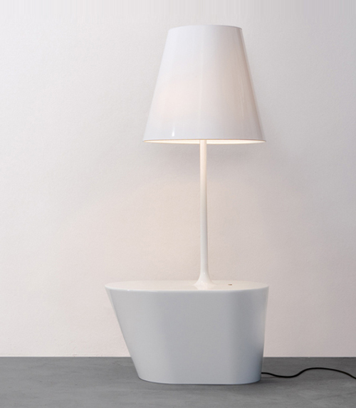 Table lampe America par Jamie Hayon Table lampe America par Jamie Hayon