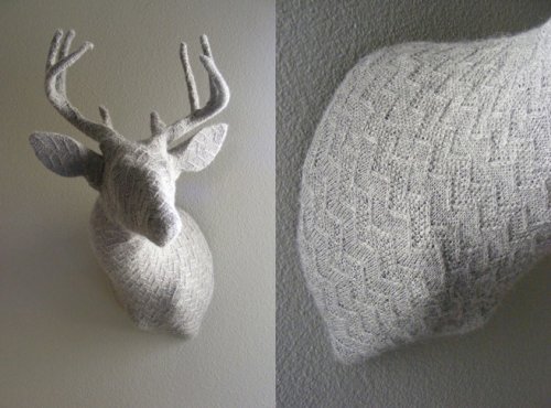 Trophées de chasse tricotés par Rachel Denny