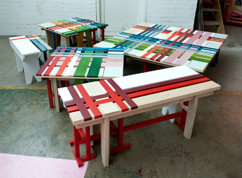 Banc hybride coloré par Raw Edges Banc hybride coloré par Raw Edges