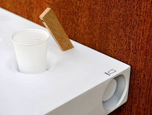 Purificateur d'eau minimaliste par Nicola Loi Purificateur d'eau minimaliste par Nicola Loi