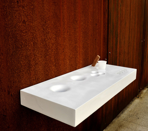 Purificateur d'eau minimaliste par Nicola Loi Purificateur d'eau minimaliste par Nicola Loi