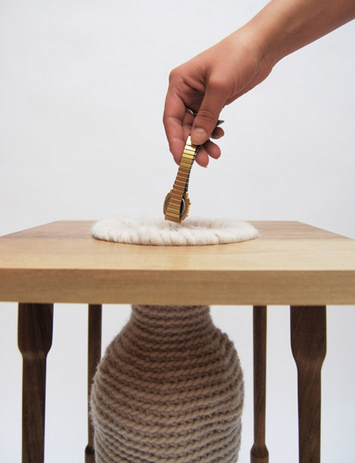 Safety Vase, douceur et confort par Hannah Niskanen-Benady Safety Vase, douceur et confort par Hannah Niskanen-Benady