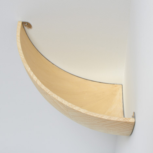 Catch Bowl, étagère d'angle par Torafu Catch Bowl, étagère d'angle par Torafu