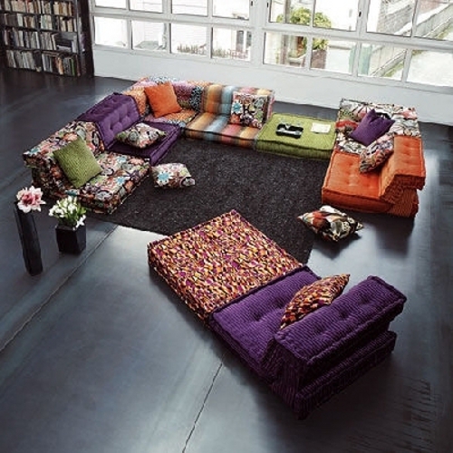 Style Roche Bobois : Généreux, graphique, qualitatif, varié… Style Roche Bobois : Généreux, graphique, qualitatif, varié…