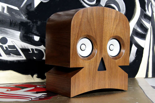 MinuSkull enceinte amplifiée par KUNTZEL DEYGAS design MinuSkull enceinte amplifiée par KUNTZEL DEYGAS design
