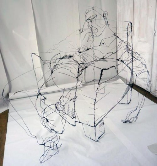Sculpture ultra réaliste en fil de fer par David Oliveira