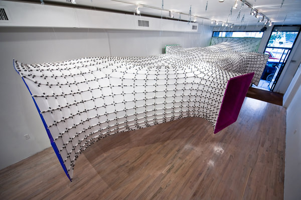 Installation futuriste CHROMAtex par SoftLab