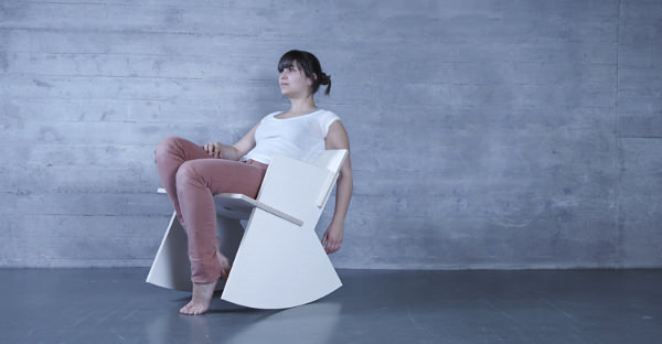  Rocker , réinventant le rocking chair de façon simplifiée