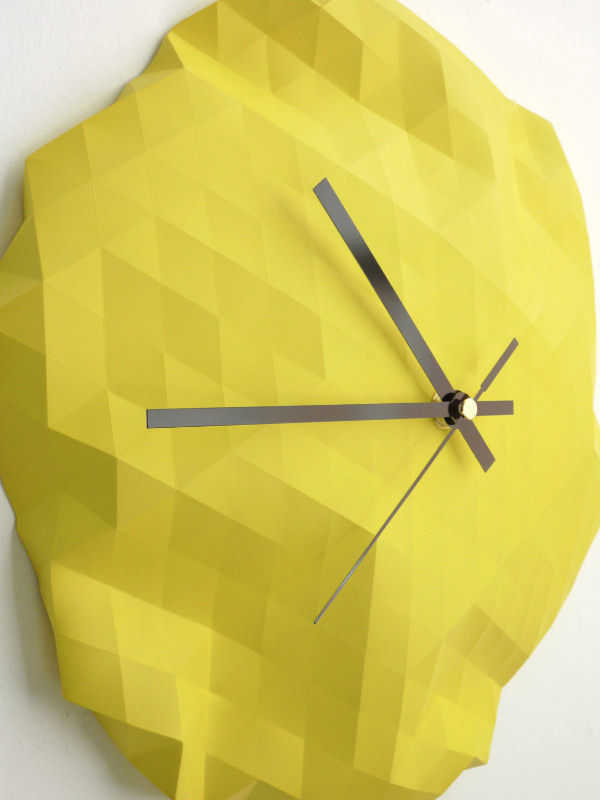 Horloge origami par Raw Dezign