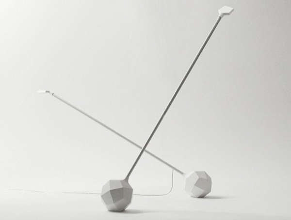 LAMPE CARAT PAR ARIHIRO MIYAKE LAMPE CARAT PAR ARIHIRO MIYAKE