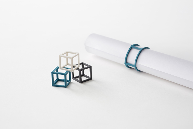 Elastique cubique par Nendo